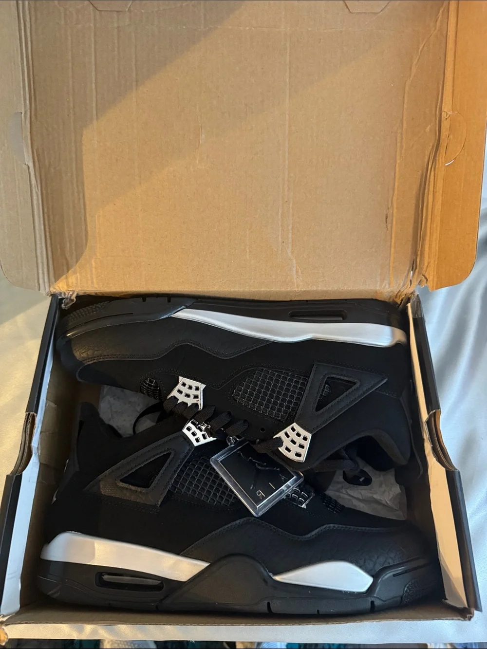 New! Air Jordan 4 Retro 